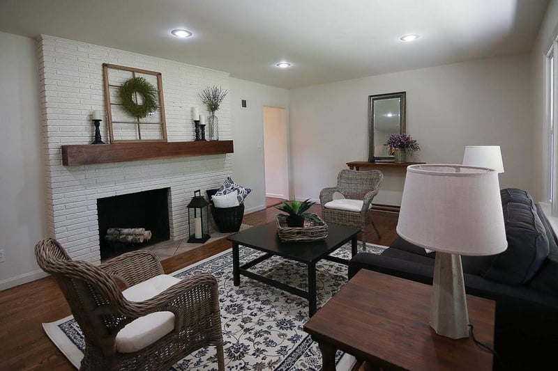 5501 70th Ter, Prairie Village, KS 66208