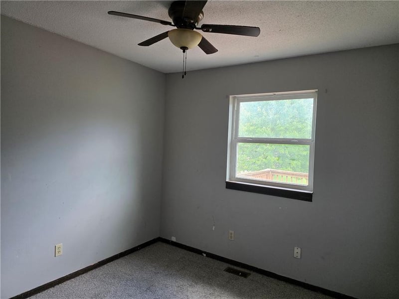 1421 6th St, Atchison, KS 66002