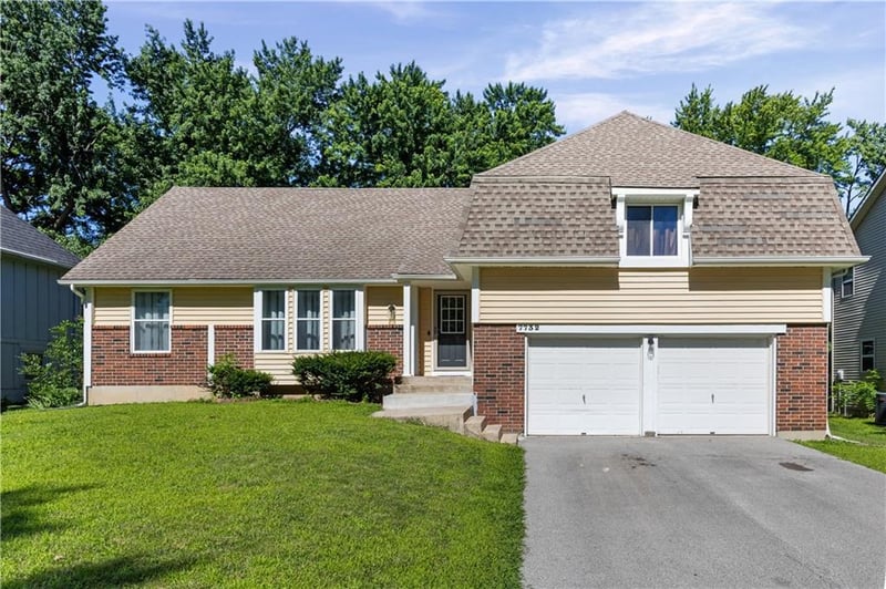 7732 Westgate Dr, Lenexa, KS 66216