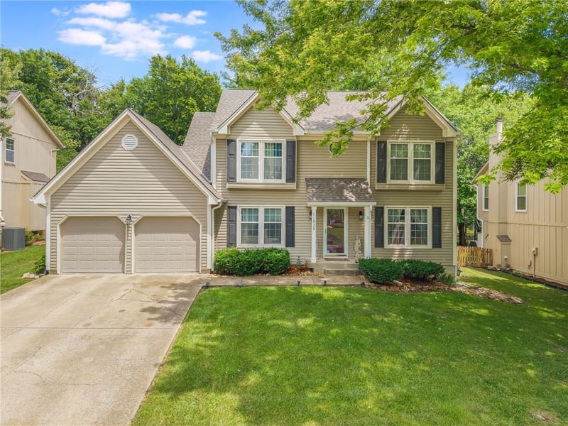 11629 Bond St, Overland Park, KS 66210