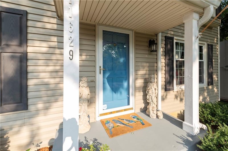 11629 Bond St, Overland Park, KS 66210