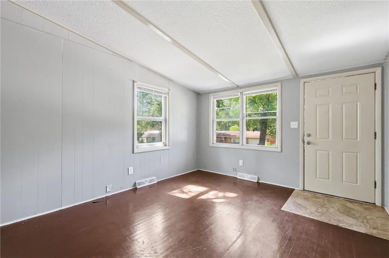 10819 Westport Rd, Independence, MO 64052