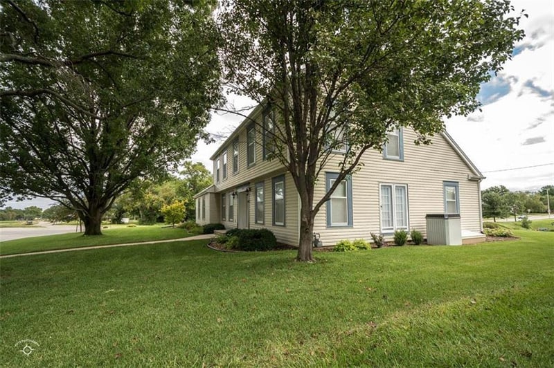 1701 Ash St, Ottawa, KS 66067