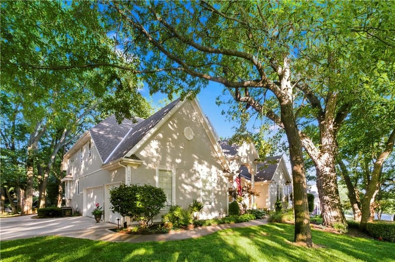 11401 141st St, Overland Park, KS 66221