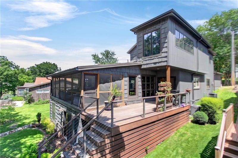 31 H St, Lake Lotawana, MO 64086