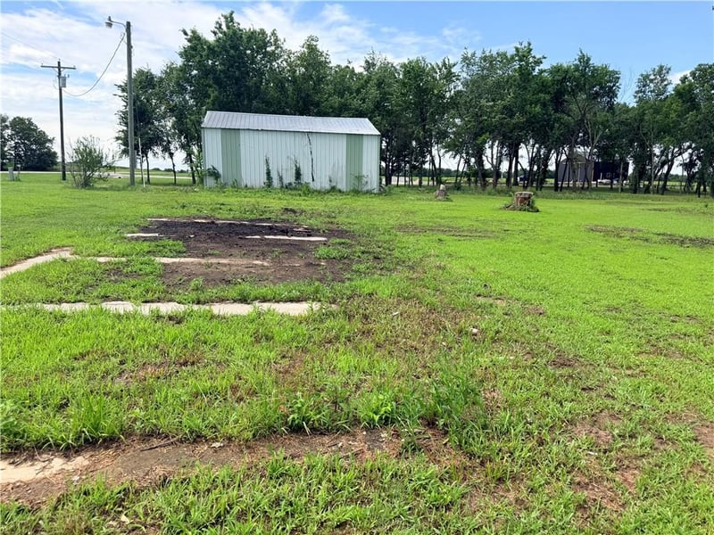 20156 43 Hw, Moundville, MO 64771