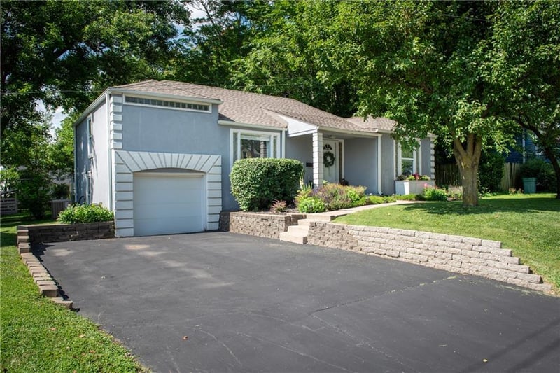 3909 47th St, Roeland Park, KS 66205