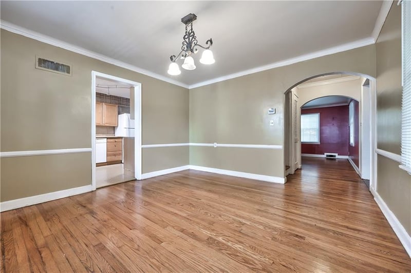 8037 Jefferson St, Kansas City, MO 64114