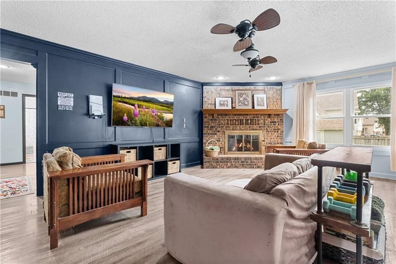 2120 153rd Ter, Olathe, KS 66062