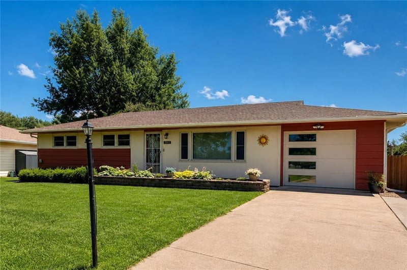 6131 Cernech Rd, Kansas City, KS 66104