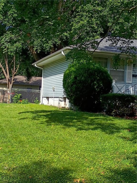 308 5 St, Blue Springs, MO 64014