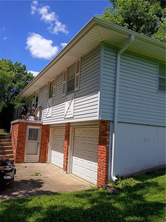308 5 St, Blue Springs, MO 64014