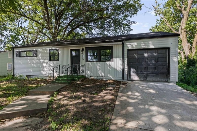 7305 E 86th St, Kansas City, MO 64138