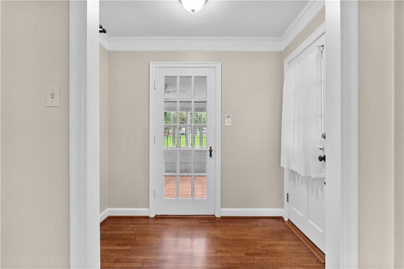 6849 Oak Ter, Kansas City, MO 64113