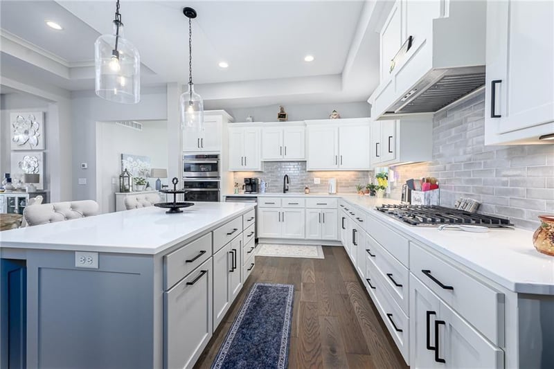 17096 168th Pl, Olathe, KS 66062