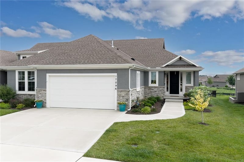 17096 168th Pl, Olathe, KS 66062