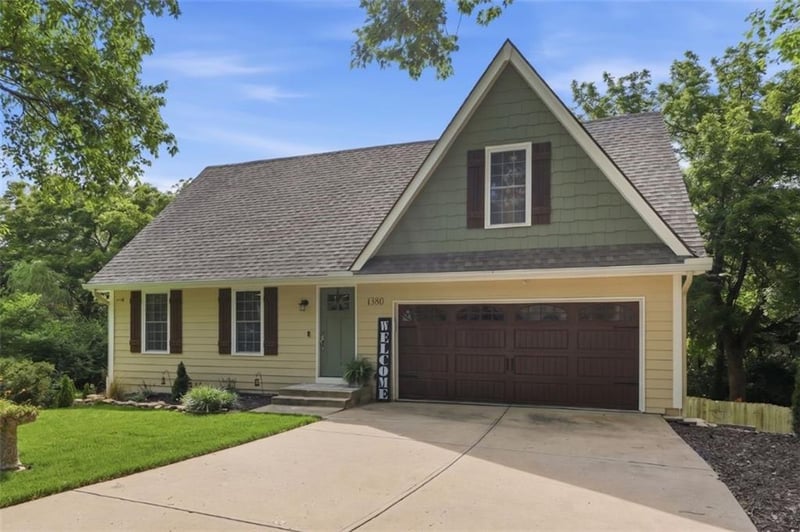 1380 Prairie Ct, Olathe, KS 66061