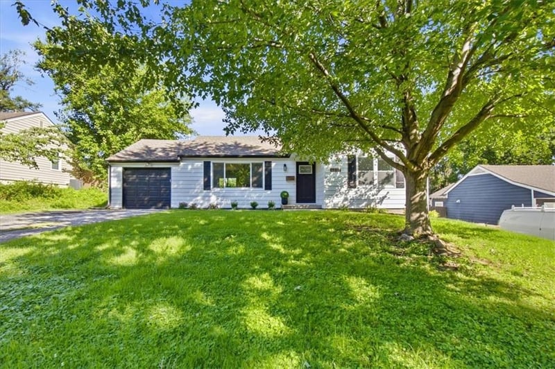 6028 Juniper Dr, Mission, KS 66205