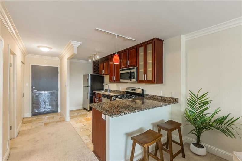 700 E 8th #4s St, Kansas City, MO 64106