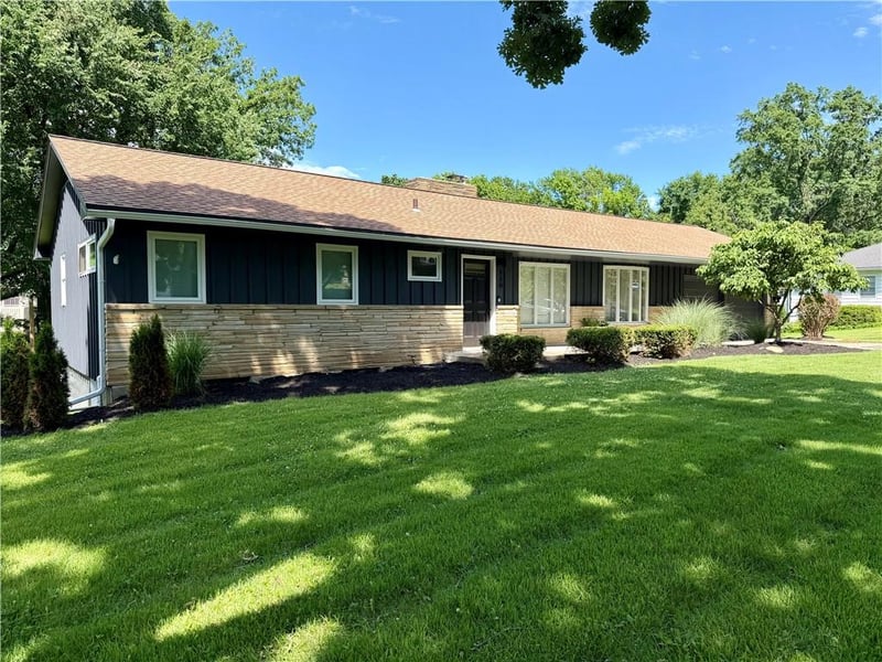 110 43rd Ter, Kansas City, MO 64116