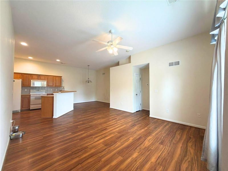 18437 156th Ter #3500, Olathe, KS 66062