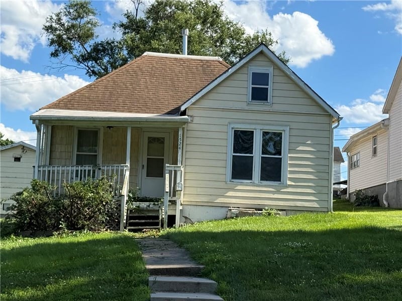 1524 Kansas Ave, Atchison, KS 66002