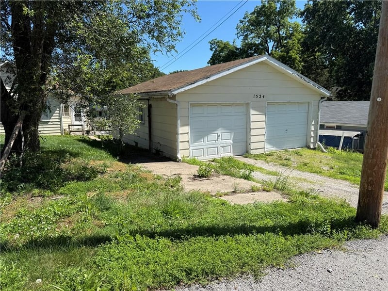 1524 Kansas Ave, Atchison, KS 66002