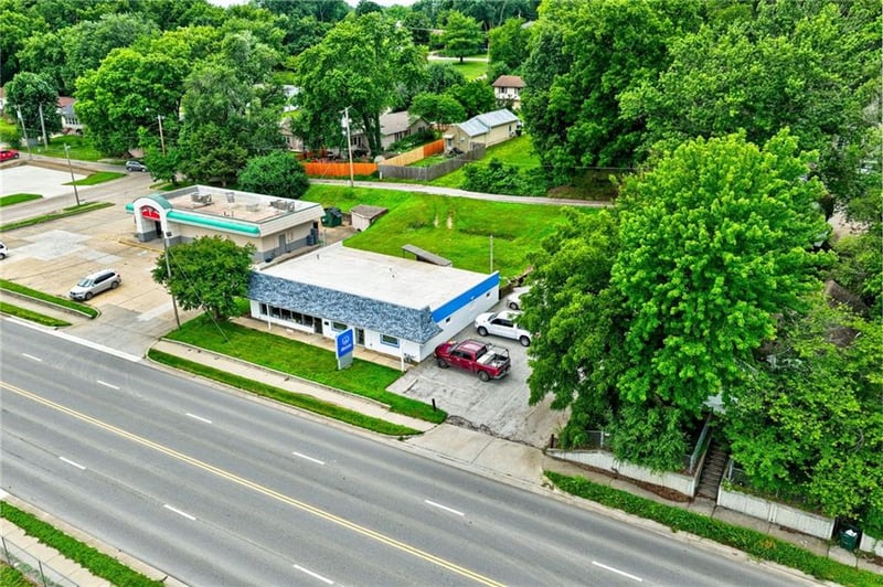 1734 4th St, Leavenworth, KS 66048