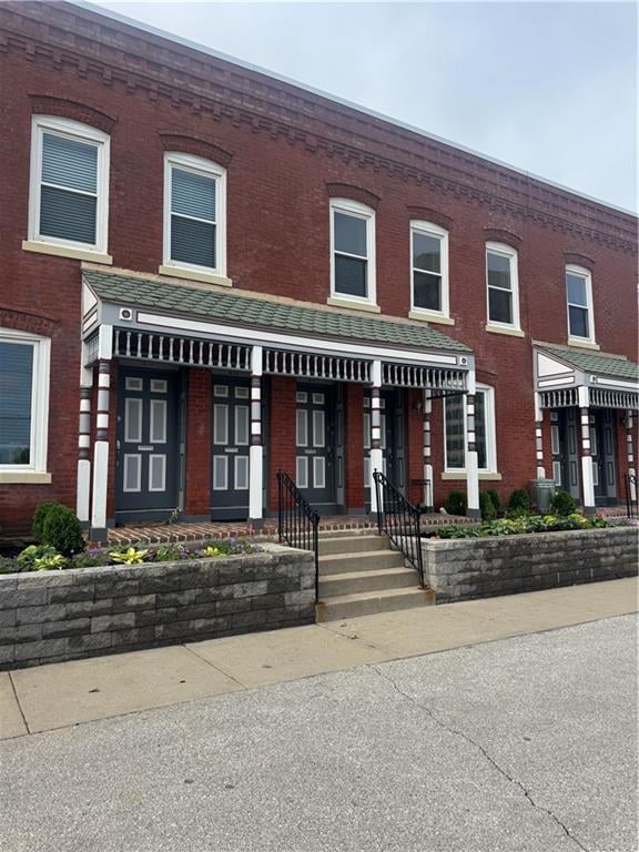 21 29th St, Kansas City, MO 64108