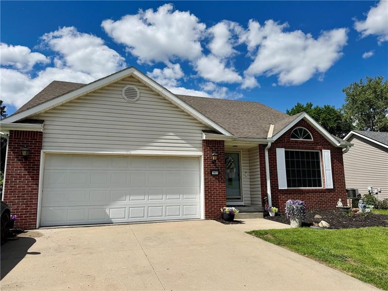 3503 Easy St, St Joseph, MO 64503