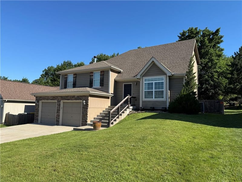 8308 116th St, Kansas City, MO 64157