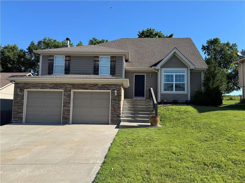 8308 116th St, Kansas City, MO 64157
