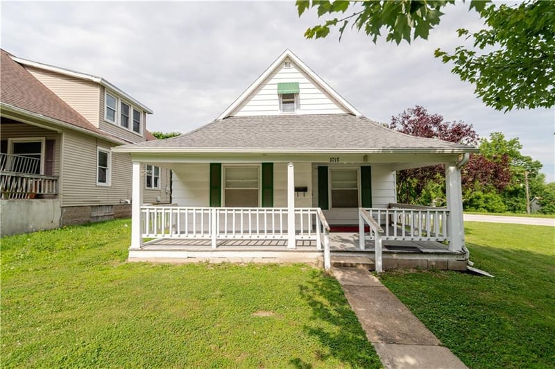 1017 5th St, Atchison, KS 66002