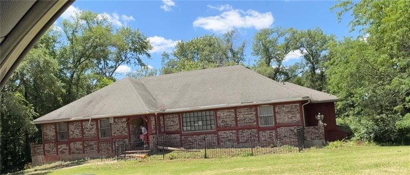 6940 Renner Rd, Shawnee, KS 66217