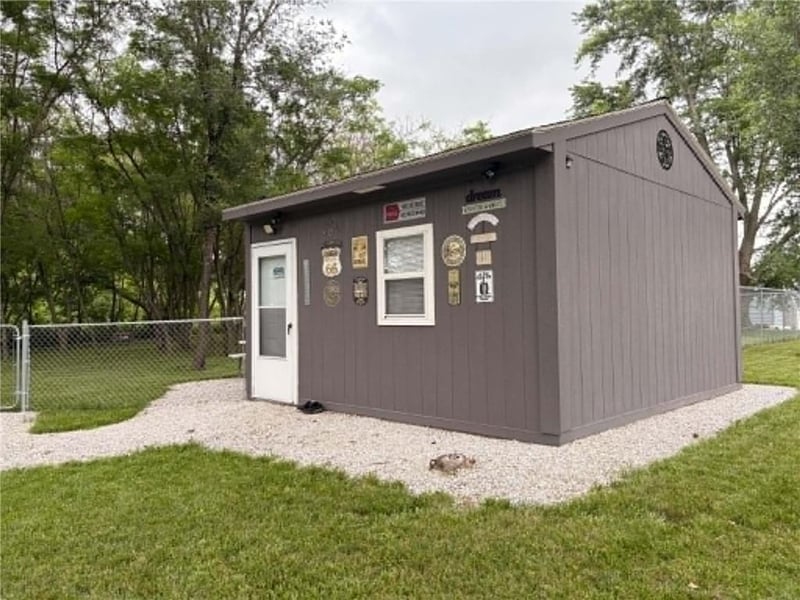 1600 Dogwood Rd, Odessa, MO 64076
