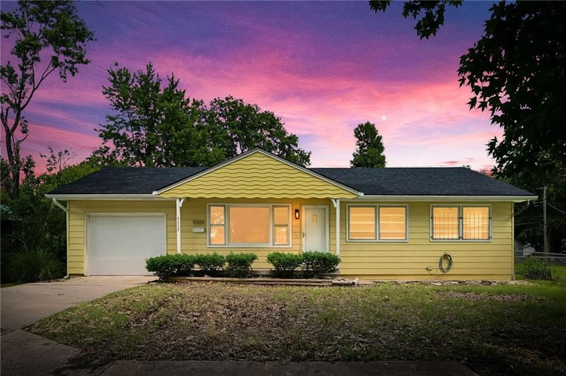 9009 Blue Ridge Blvd, Kansas City, MO 64138
