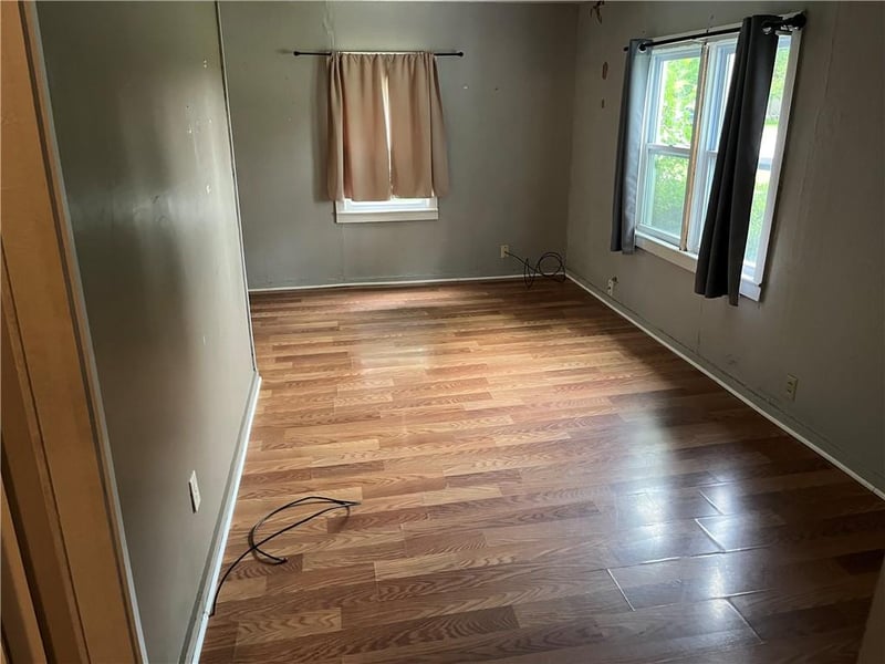 341 4th St, Wellsville, KS 66092