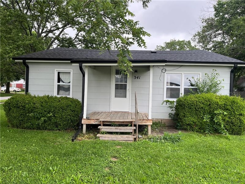 341 4th St, Wellsville, KS 66092