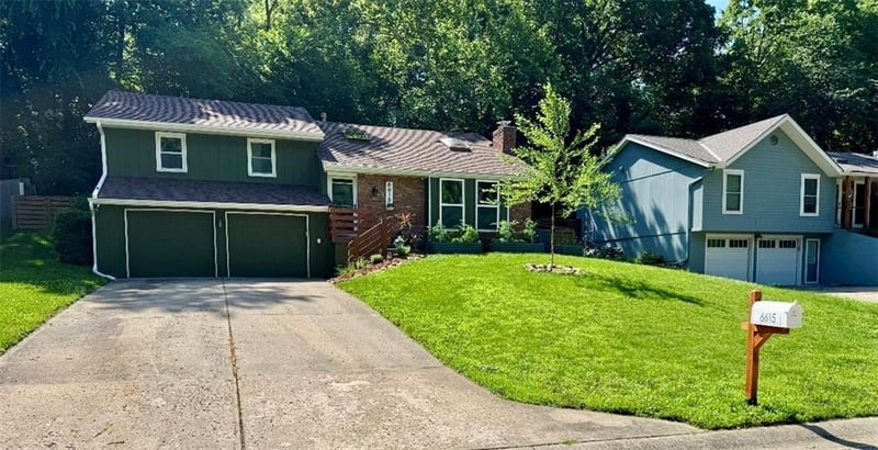 6615 Caney Creek Dr, Kansas City, MO 64151