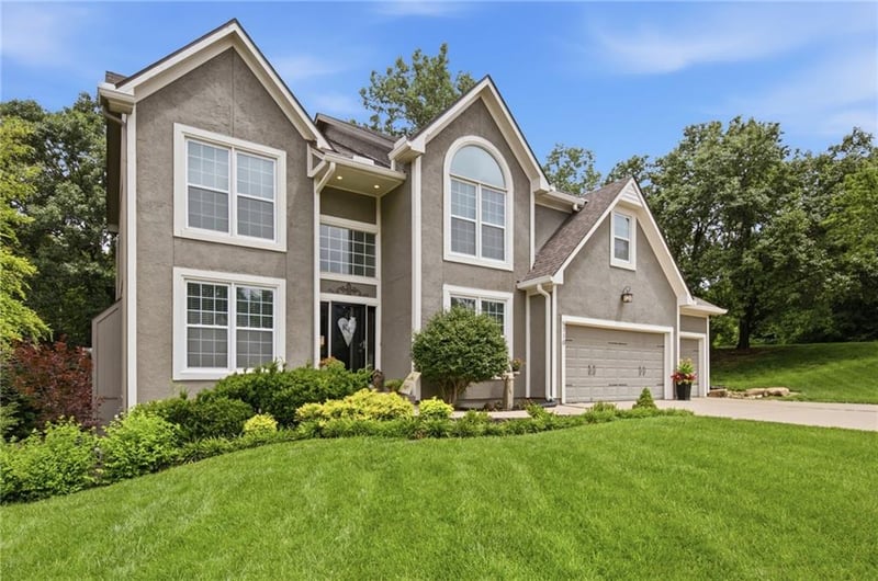 5710 Pflumm Rd, Shawnee, KS 66216