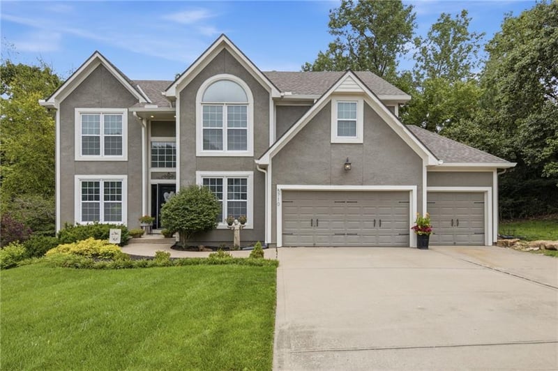 5710 Pflumm Rd, Shawnee, KS 66216
