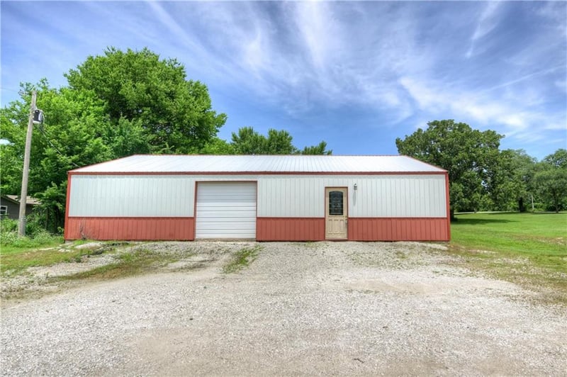 2010 21st St, Galena, KS 66739