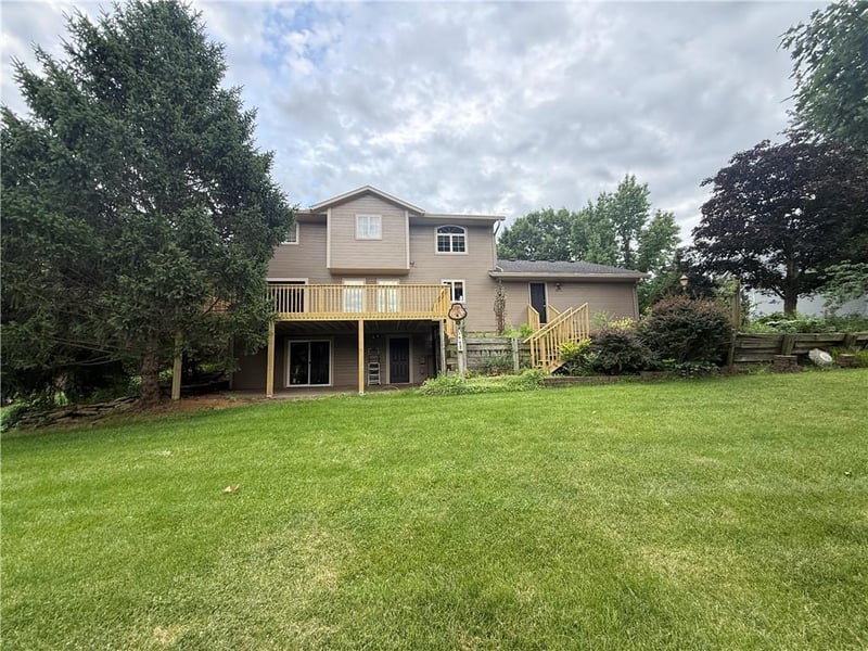 608 Sunshine Dr, Richmond, MO 64085