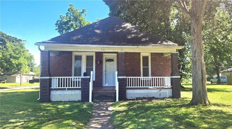 801 1st St, Pittsburg, KS 66762