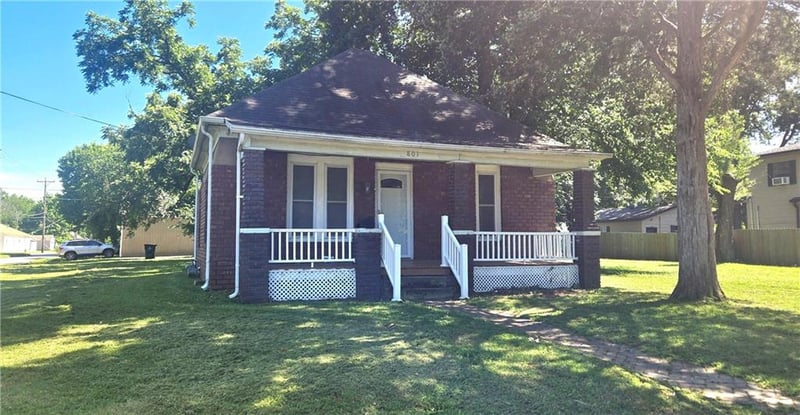 801 1st St, Pittsburg, KS 66762