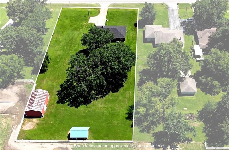 2002 4th St, Pittsburg, KS 66762