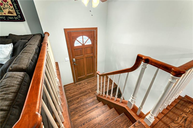 9917 65th Pl, Merriam, KS 66203