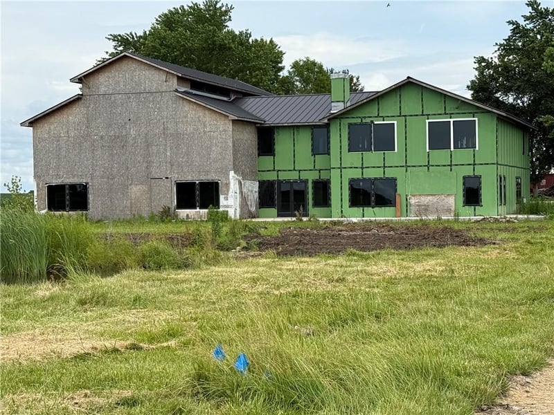 1411 Hudnall Rd, Oak Grove, MO 64075