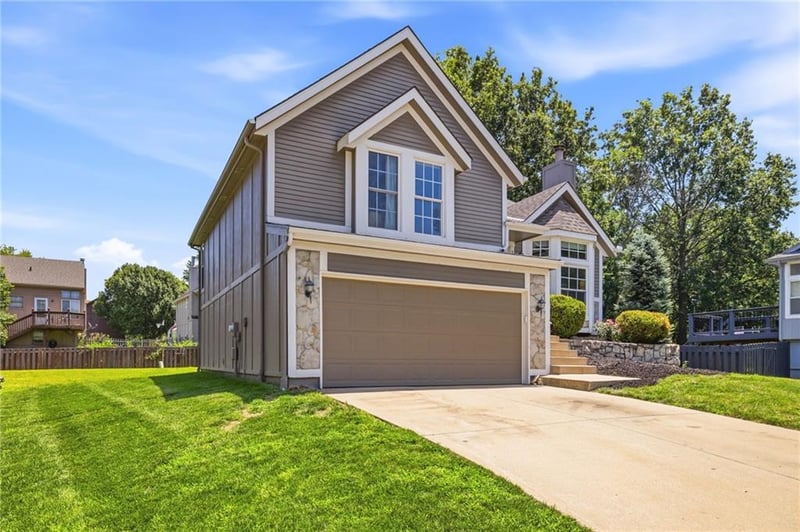 14709 Goodman St, Overland Park, KS 66223