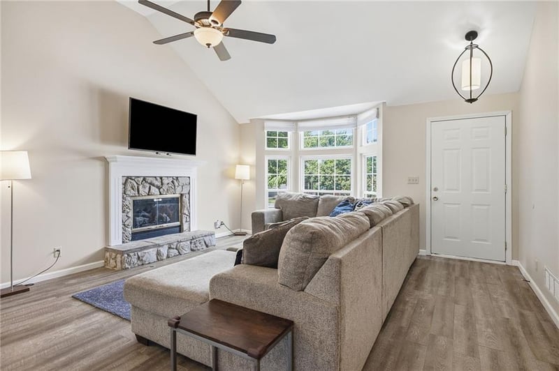 14709 Goodman St, Overland Park, KS 66223